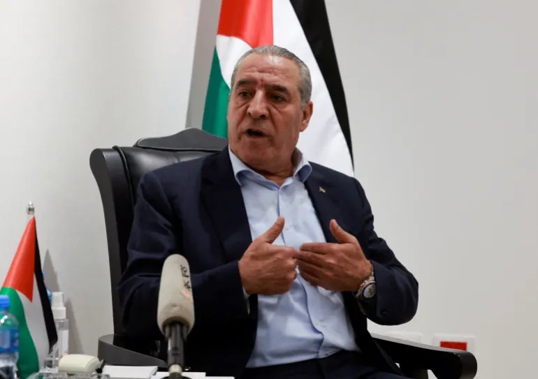 نائب الرئيس حسين الشيخ يطلع أعضاء من "ثوري فتح" على الجهود المبذولة لوقف حرب الإبادة على قطاع غزة