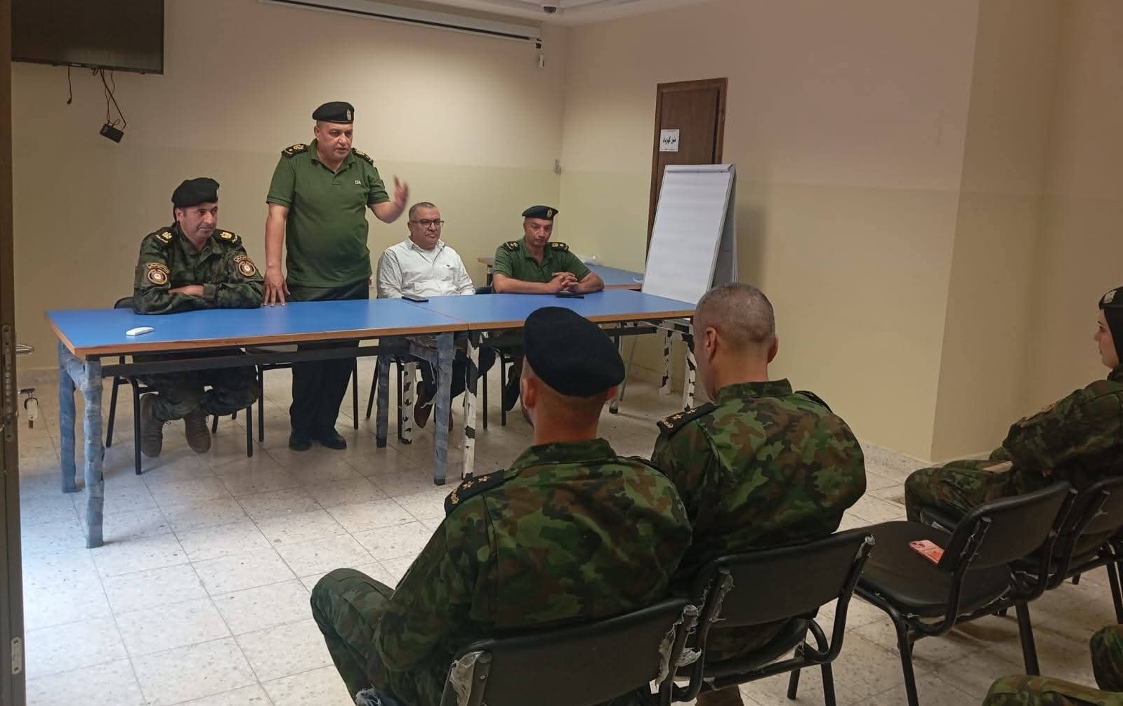 قلقيلية : التوجيه السياسي ينظم محاضرة في مقر قيادة الأمن الوطني بعنوان "حرب غزة وتداعياتها"
