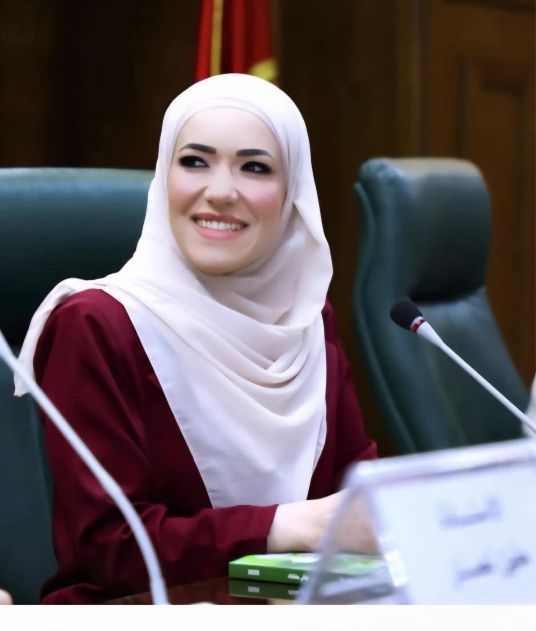 لا تضيّع عمرك في التوافه ، العظماء لا ينحنون للضياع ، بقلم : د. تهاني رفعت بشارات