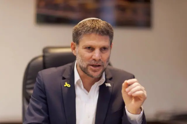 سموتريتش: يجب على نتنياهو التشجيع على الهجرة من قطاع غزة وضم الأراضي