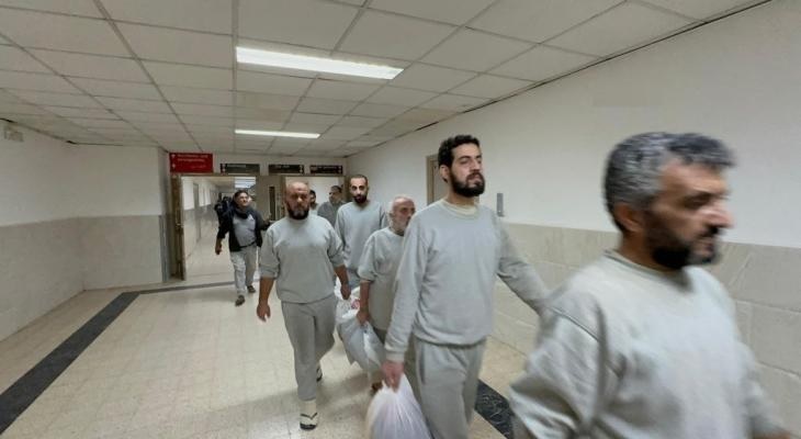  الاحتلال يفرج عن 10 أسرى من قطاع غزة إلى دير البلح