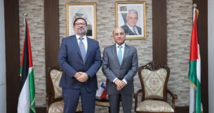 وزير النقل والمواصلات يستقبل سفير تشيلي ويبحثان تعزيز التعاون الاستراتيجي