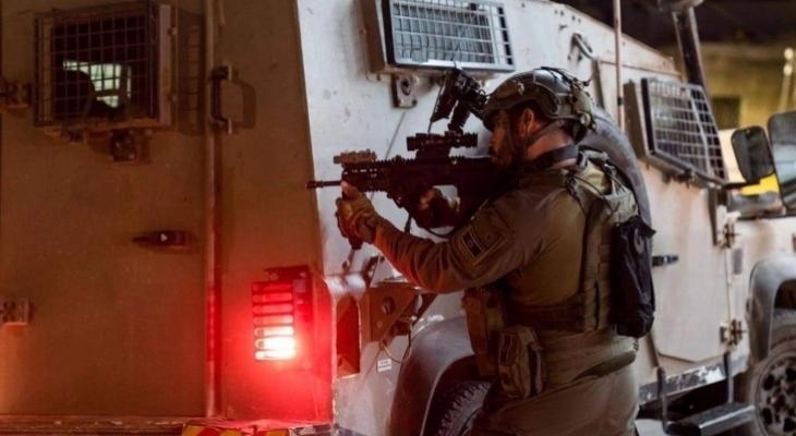 الاحتلال يعتقل 3 مواطنين من بيتونيا غرب رام الله
