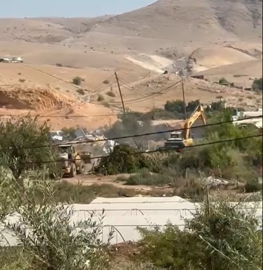الاحتلال يهدم منزلا في فروش بيت دجن شرق نابلس
