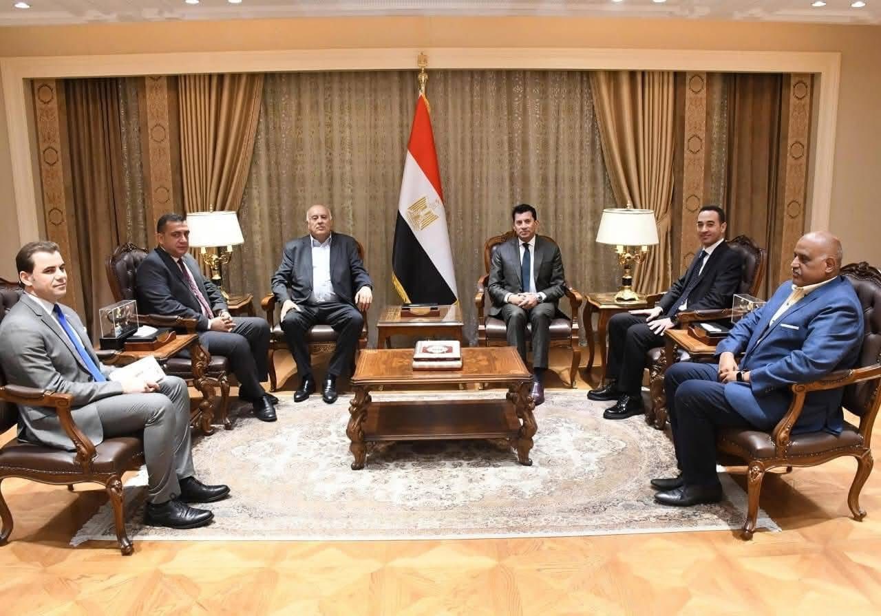جبريل الرجوب يطلع وزير الشباب والرياضة المصري على مستجدات الحالة الرياضية والشبابية في فلسطين.