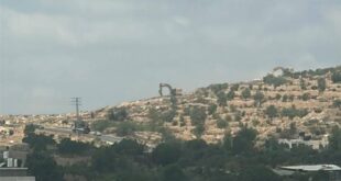 الاحتلال يشرع بشق طريق استيطاني في دير جرير شرق رام الله