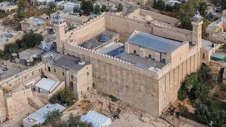 الأوقاف تستنكر قرار الاحتلال إغلاق الحرم الإبراهيمي الشريف في الخليل ثلاثة أيام متتالية بحجة الأعياد اليهودية