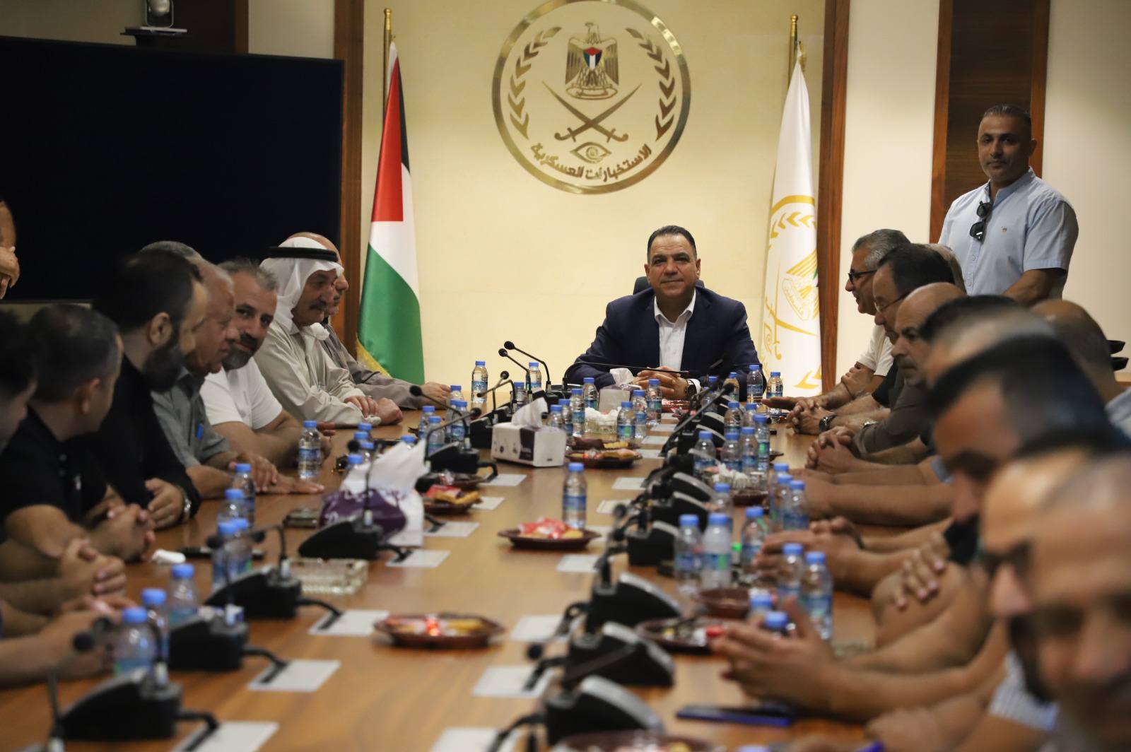 قائد جهاز الاستخبارات العسكرية اللواء الخطيب يستقبل وفداً من فعاليات ومؤسسات مخيم قلنديا