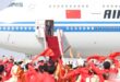 بالصور .. ترحيب حار بوصول الرئيس شي إلى أورومتشي لحضور الاحتفال بالذكرى الـ70 لتأسيس منطقة شينجيانغ الويغورية ذاتية الحكم