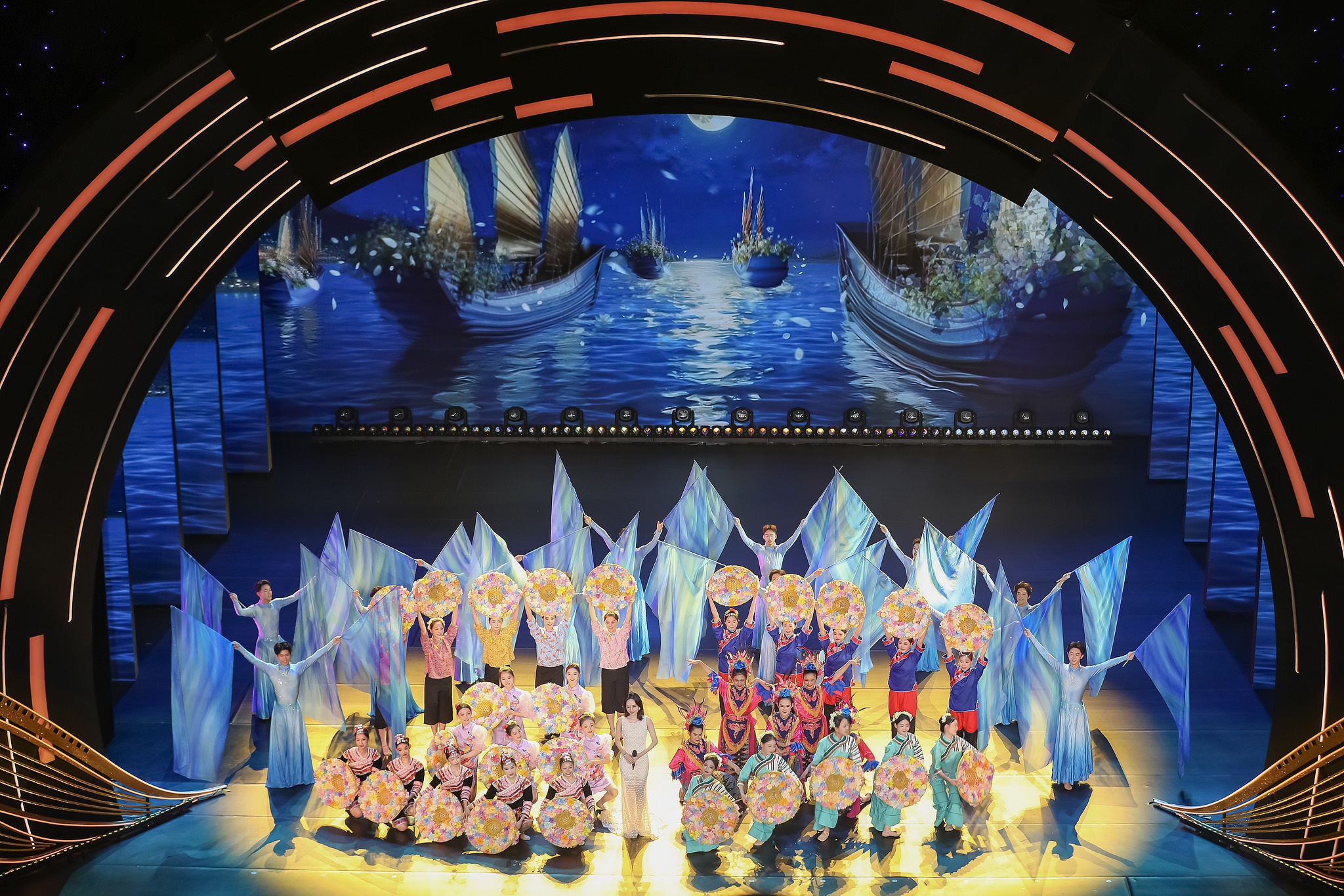 الصين : انطلاق فعاليات مهرجان طريق الحرير السينمائي الدولي الثاني عشر في فوتشو