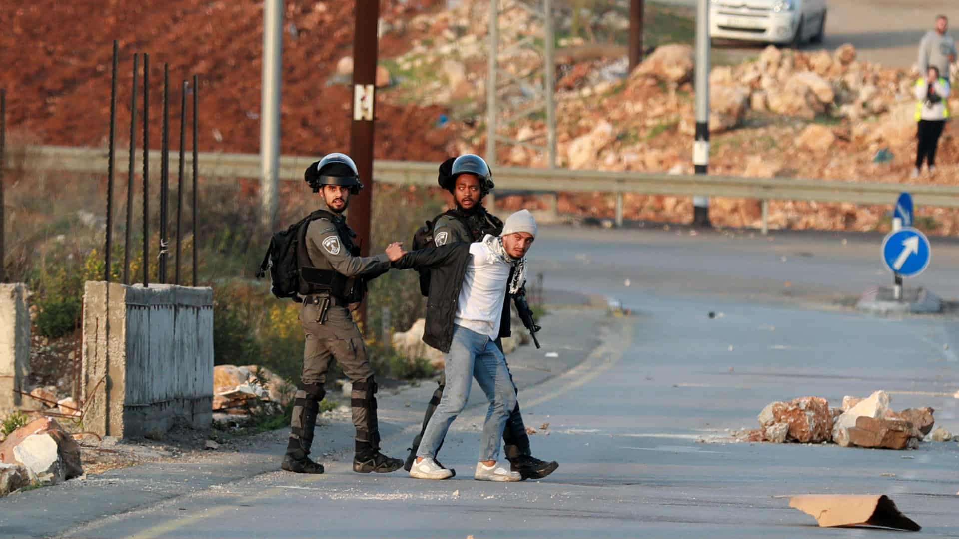 تقرير : المطلوبون للاحتلال في فلسطين ، عمليات اعتقال وملاحقة مستمرة