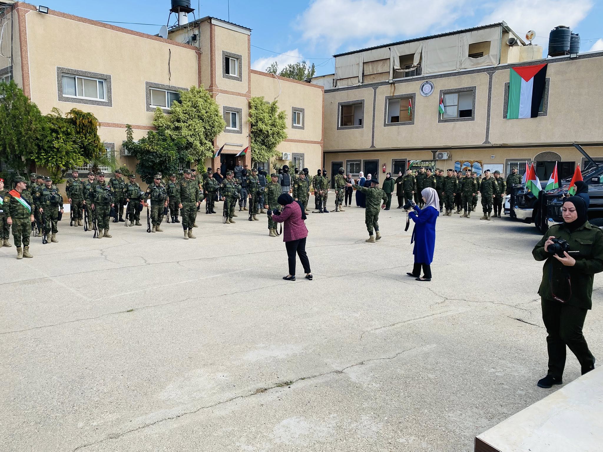 سلفيت : التوجيه السياسي والمؤسسة الأمنية ينظمان فعالية رفع العلم الفلسطيني في قيادة المنطقة