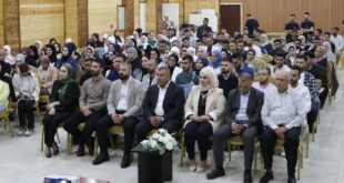محافظ الخليل خالد دودين يكرِّم المتطوّعين تقديرًا لجهودهم في خدمة المجتمع