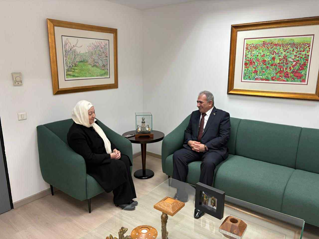 بهية الحريري تستقبل سفير فلسطين الجديد في لبنان محمد الأسعد