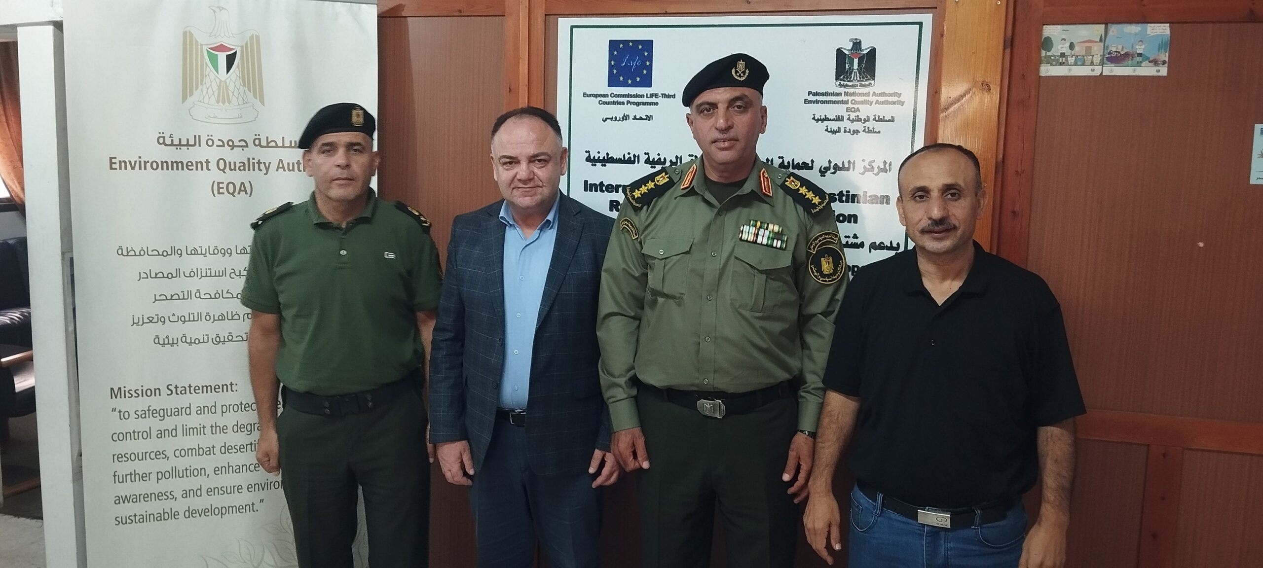 التوجيه السياسي في الخليل يواصل نشاطاته بالتعاون مع مديرية البيئة