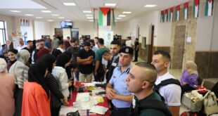 الشرطة المجتمعية تفتتح معرضاً شرطياً بالشراكة مع جامعة القدس المفتوحة في سلفيت