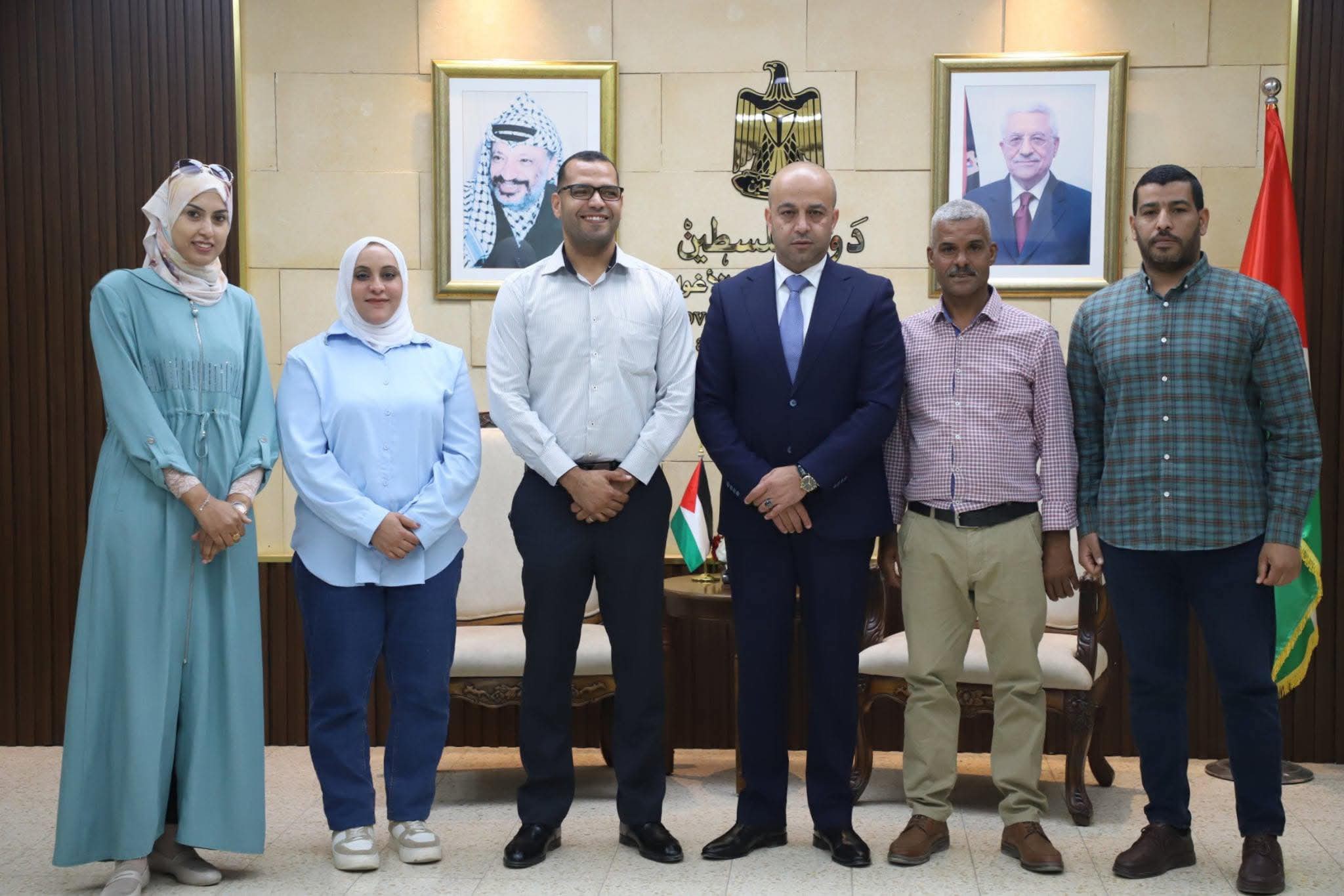 محافظ أريحا والأغوار يلتقي رئيس جمعية القمر الخيرية