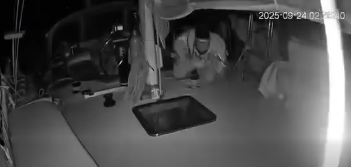 هجمات بمسيرات تستهدف أسطول كسر الحصار المتجه إلى قطاع غزة