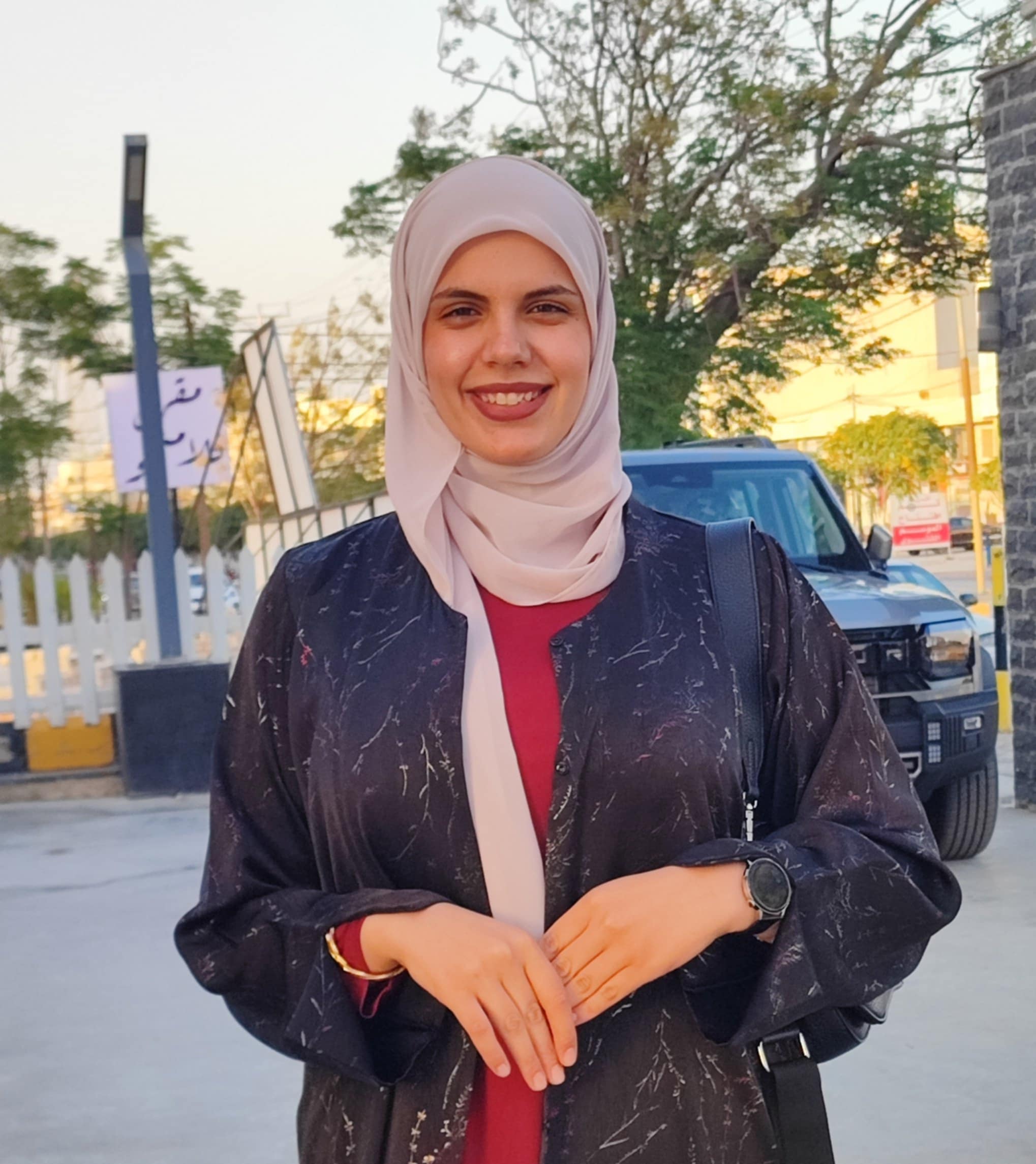 من الطين إلى الثرى : تأمل في فلسفة الإنسان والوجود في قصيدة الطين - إيليا أبو ماضي ، بقلم : بلقيس عثامنه