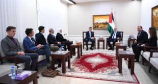 نائب الرئيس حسين الشيخ يتلقي بالقنصل البريطانية العامة هيلين وينترتون