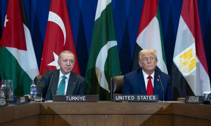 طائرة أردوغان حلقت فوق شرم الشيخ حتى إلغاء زيارة نتنياهو