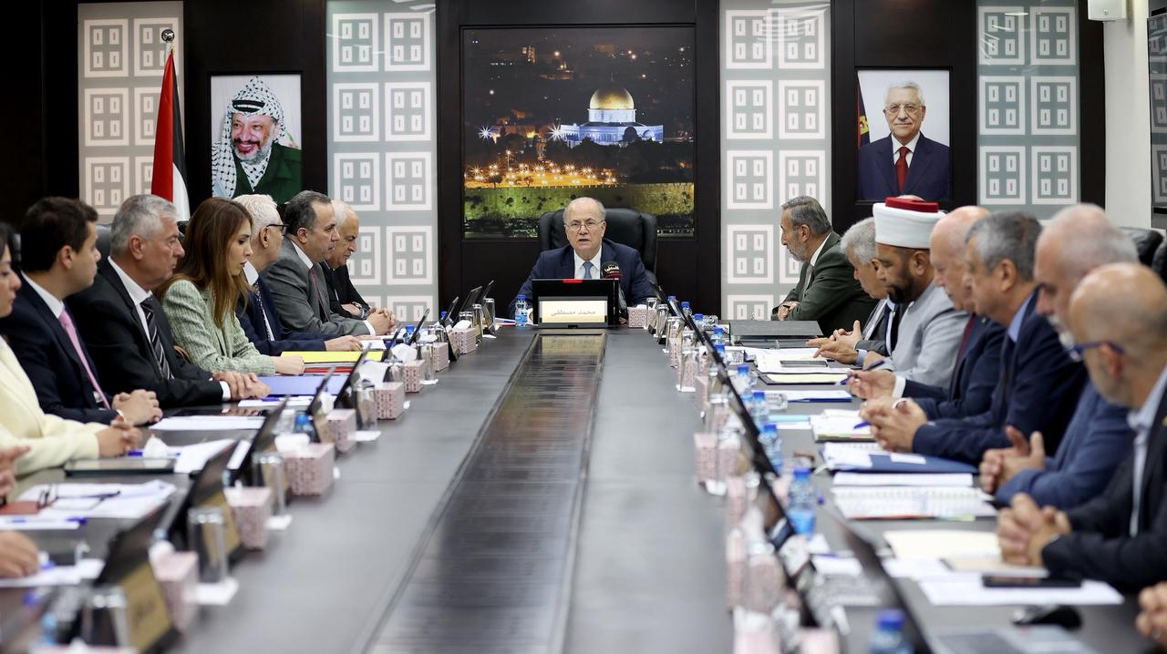 رئيس الوزراء : جاهزون لتنفيذ خطة التعافي والإعمار في قطاع غزة والدعم الدولي يجب أن يكون مساندًا لا بديلاً