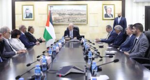 رئيس الوزراء يبحث مع مؤسسة التعاون دعم وتطوير برامج التعليم ورعاية الأيتام في فلسطين