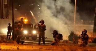 إصابات بالاختناق إثر إطلاق الاحتلال قنابل الغاز في قلنديا شمال القدس
