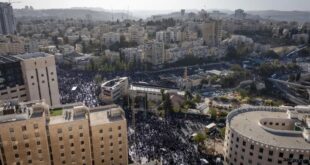 الحريديم يحتشدون في القدس في مظاهرة مليونيه ضد التجنيد