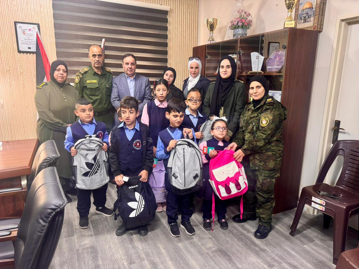 الأمن الوطني يزور جمعية الكفيف الخيرية ويقدم الدعم للطلبة المكفوفين