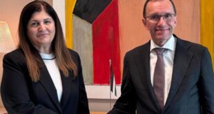 وزيرة الخارجية تلتقي نظيرها النرويجي وأبناء الجالية الفلسطينية في أوسلو