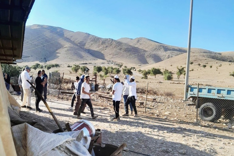 اعتداءات المستوطنين في منطقة قاعون تطال شبكات الري وتهدد المزارعين بالفقر والتهجير
