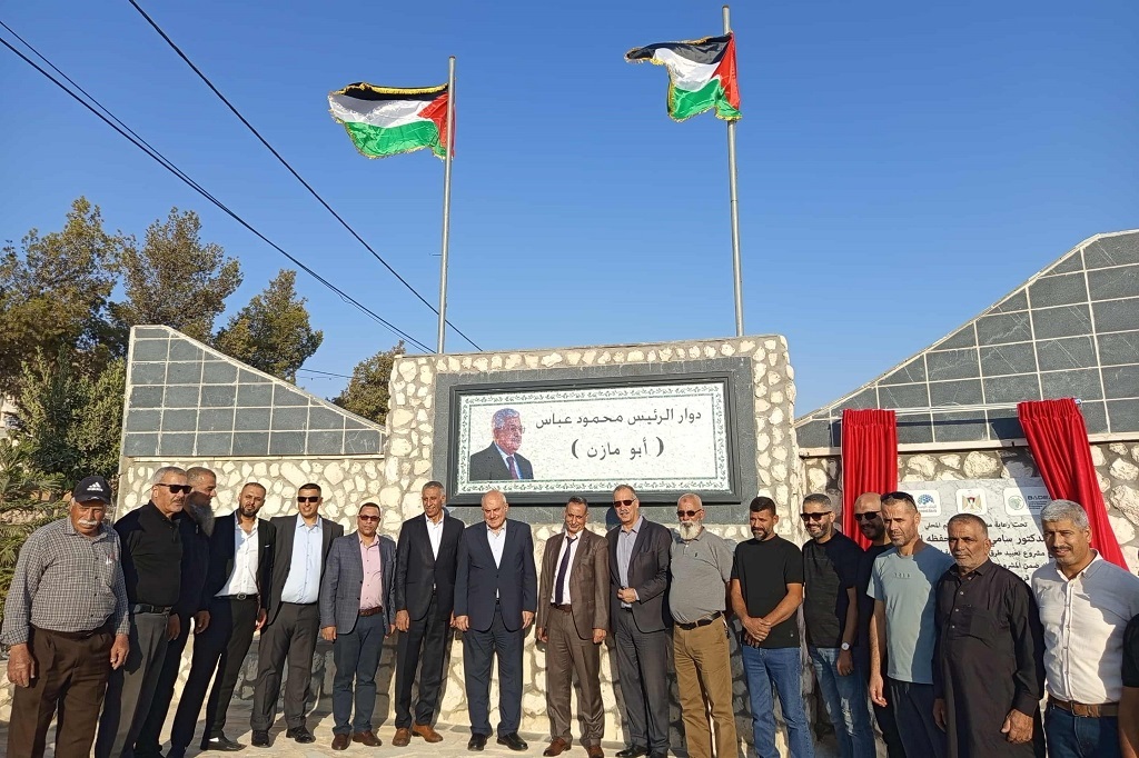 وزير الحكم المحلي يفتتح عدة مشاريع تطويرية في محافظة بيت لحم