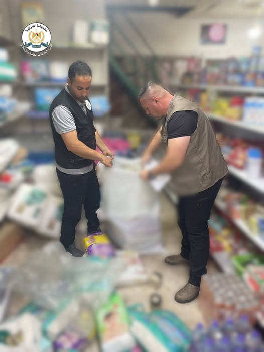 ضبط قرابة 350 كغم مواد غذائية ومنظفات غير صالحة للاستهلاك في جنين