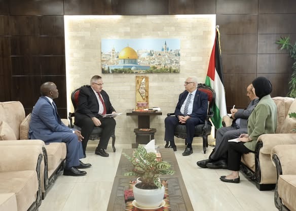 وزير الصحة يبحث مع نائب المدير التنفيذي لصندوق الأمم المتحدة للسكان دعم القطاع الصحي في فلسطين
