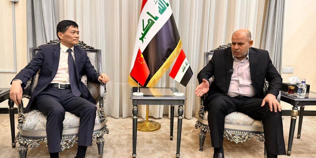 العراق : رئيس مجلس محافظة البصرة يستقبل القنصل الصيني لبحث آفاق التعاون بين العراق و الصين