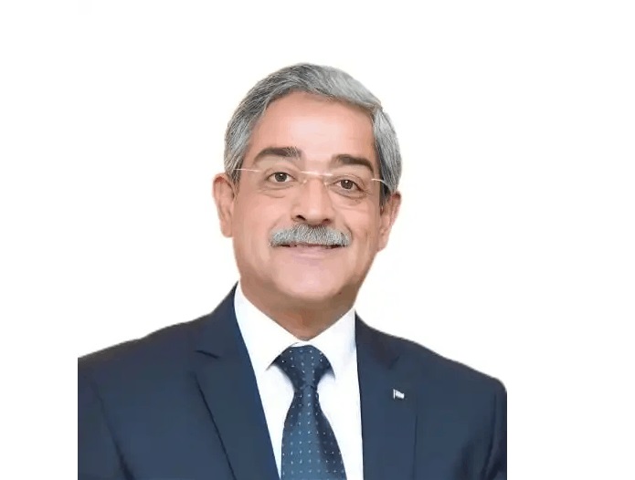 من فقدان العمل إلى فقدان الأمل ،، مئات آلاف العمال الفلسطينيين بين الجدار والجوع ،، بقلم : معروف الرفاعي
