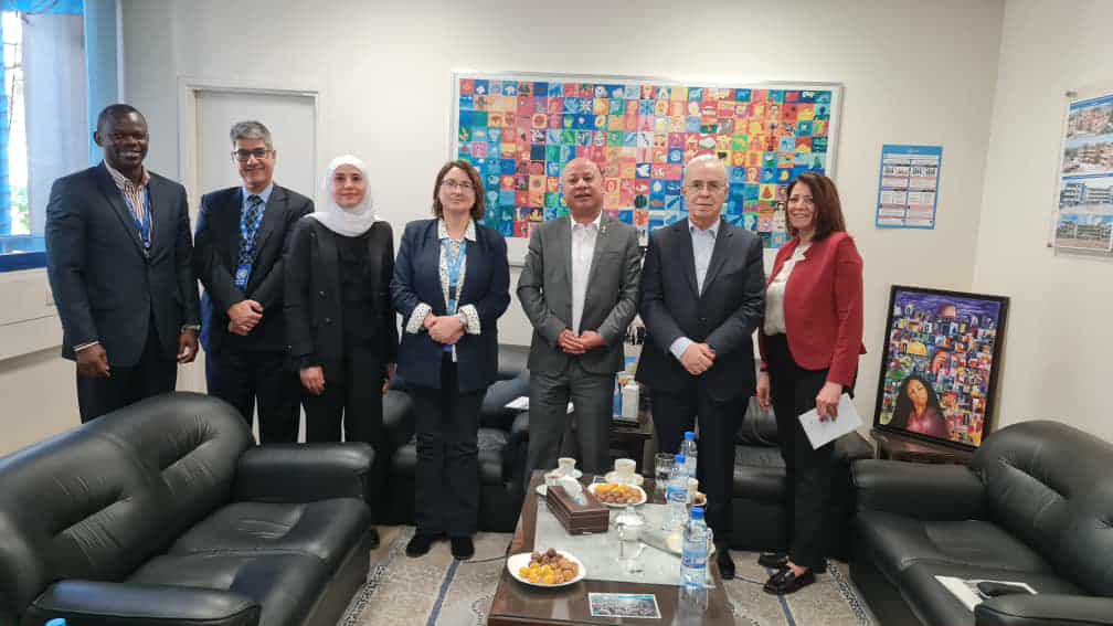 أبو هولي والرفاعي يبحثان مع الأونروا سبل تعزيز الخدمات المقدمة للاجئين الفلسطينيين في سوريا وتحسين ظروفهم المعيشية