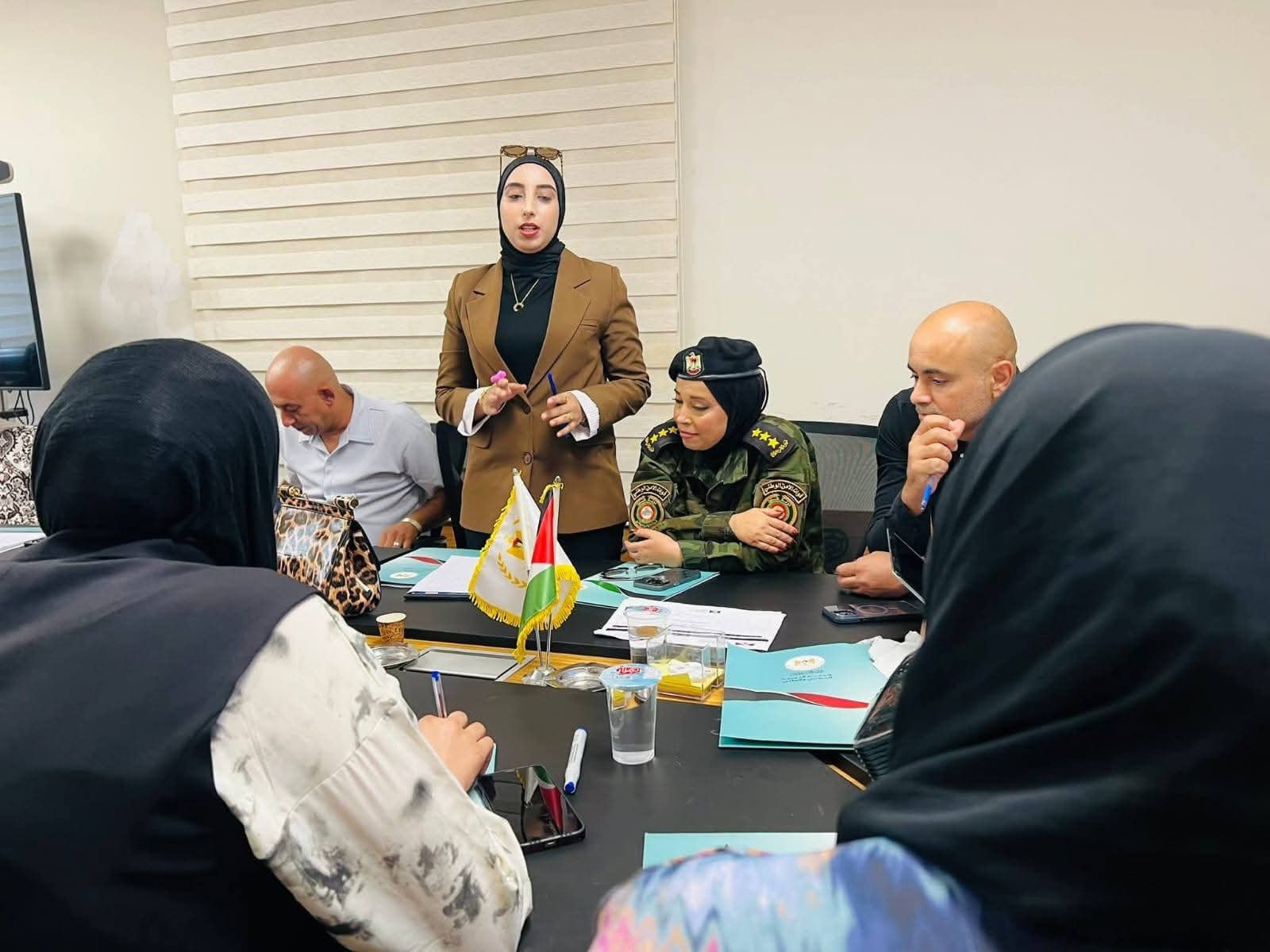التوجيه السياسي والاستخبارات العسكرية ينظمان ورشة تدريبية حول الأمن السيبراني في جنين