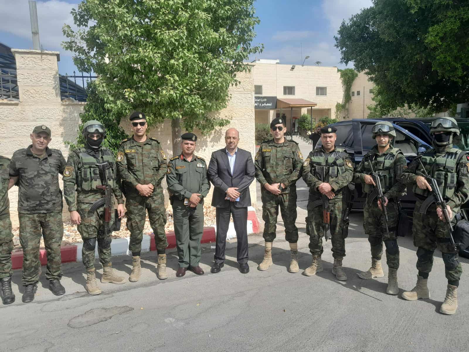 قائد قوات الأمن الوطني الفلسطيني اللواء بحري العبد إبراهيم خليل يعود إلى أرض الوطن بعد زيارة رسمية إلى لبنان