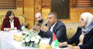 محافظ الخليل خالد دودين يترأس اجتماع وحدة تخطيط الجنوب مع بلديات المحافظة