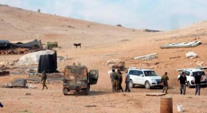 الاحتلال يداهم خيام المواطنين شرق طوباس