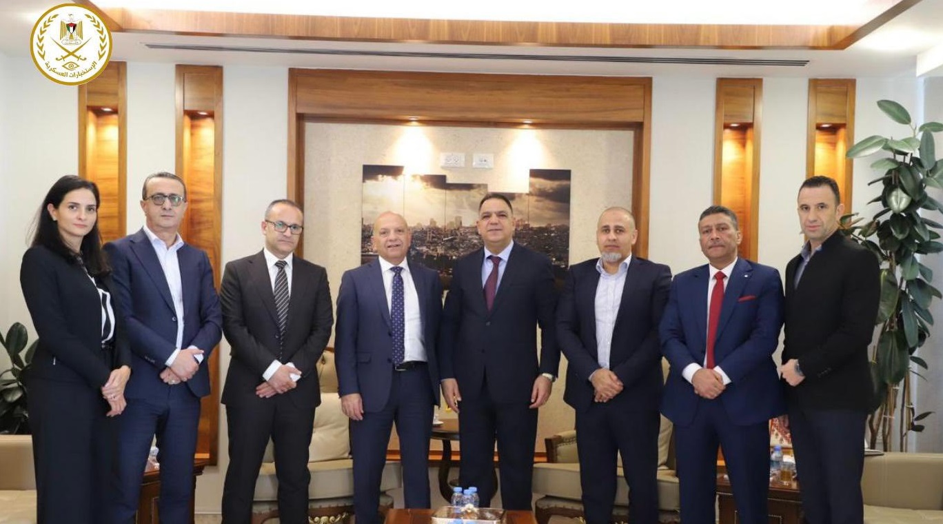 قائد جهاز الاستخبارات العسكرية اللواء محمد الخطيب يستقبل رئيس مجلس إدارة صندوق الاستثمار الفلسطيني