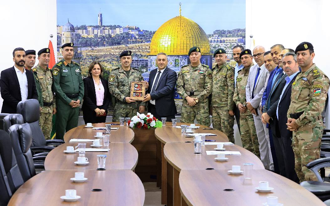 قائد قوات الأمن الوطني يزور جامعة الاستقلال وتوقيع مذكرتي تفاهم لتعزيز التعاون الأكاديمي والبحثي
