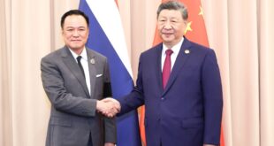 رئيس الصين شي يلتقي رئيس وزراء تايلاند