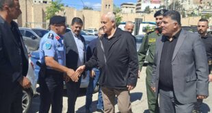 محافظ نابلس دغلس يستقبل وزير الداخلية اللواء زياد هب الريح