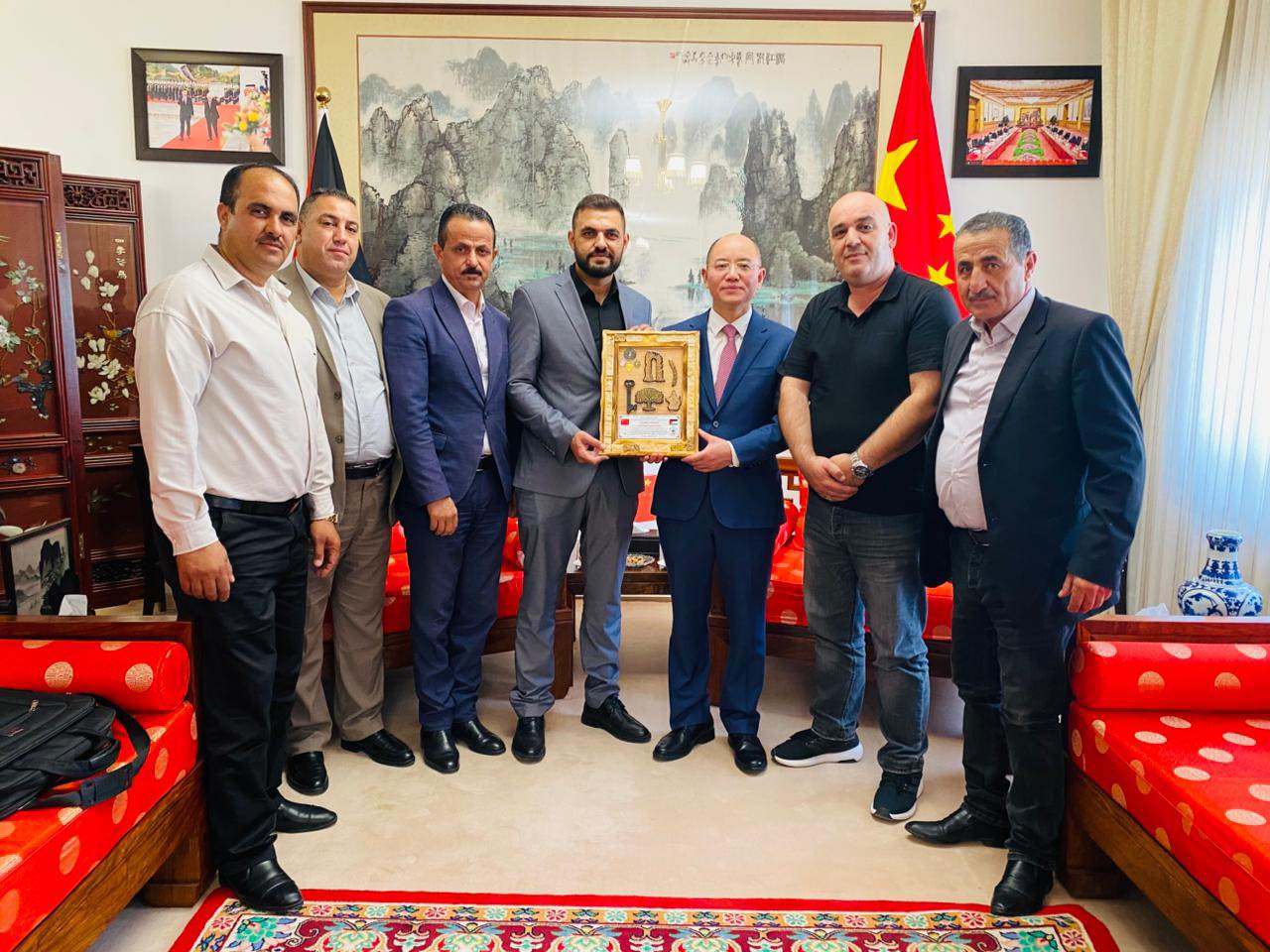 وفد من مجلس بلدي بيت فوريك يزور السفارة الصينية في رام الله