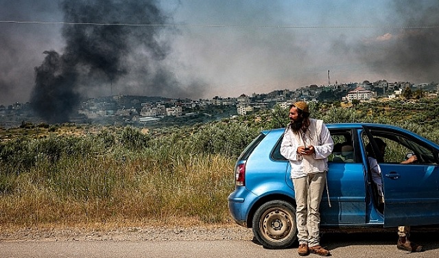 مستوطنون يحرقون أشجار زيتون في مجدل بني فاضل جنوب نابلس