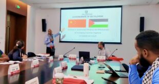 محافظ بيت لحم محمد طه أبو عليا يؤكد أهمية التعاون الدولي والبرامج التدريبية في تطوير العمل الإداري والمجتمعي