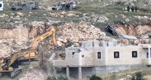 مستوطنون يهدمون منزلا قيد الإنشاء جنوب الخليل